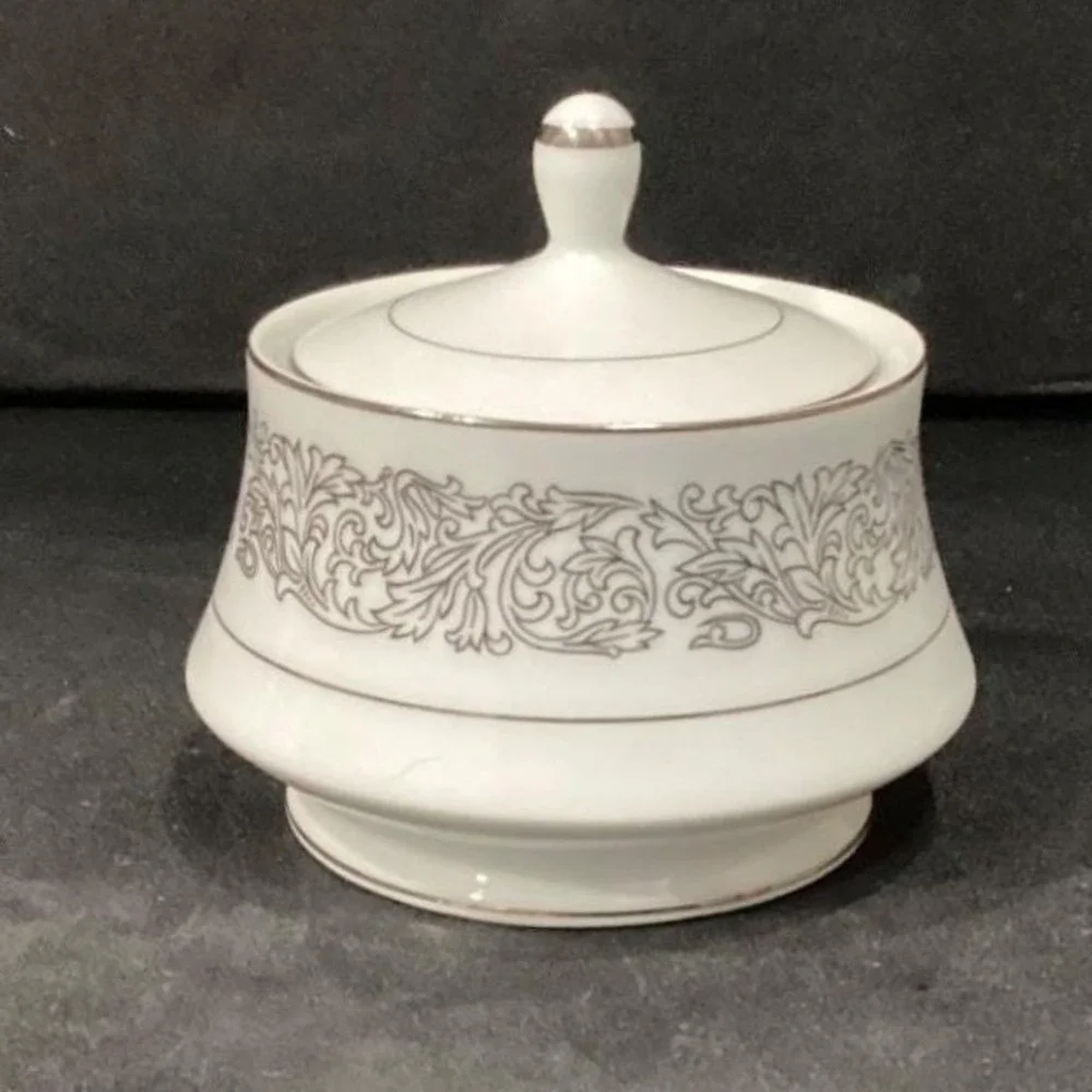Brookwood Porcelain by Interpace‎ Corporation M2001 Santiago Creamer & Sugar